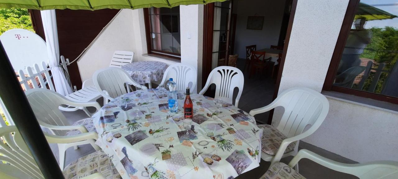 Kati Villa Vonyarcvashegy Luaran gambar