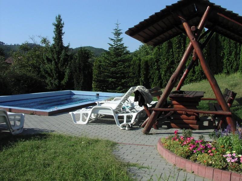 Kati Villa Vonyarcvashegy Bilik gambar